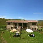 Stunning In Passignano With Pool Casa de Férias Passignano sul Trasimeno