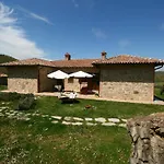 Stunning In Passignano With Pool Passignano sul Trasimeno