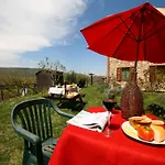 Stunning In Passignano With Pool * 特拉西梅诺湖畔帕西尼亚诺