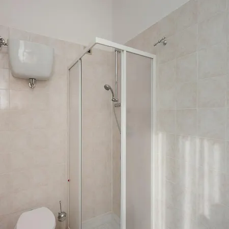 Дом отдыха Stunning In Passignano With Pool Пассиньяно-суль-Тразимено