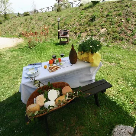 Casa vacanze Stunning In Passignano With Pool Passignano sul Trasimeno