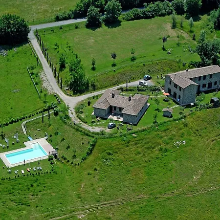 בית נופש Stunning In Passignano With Pool פסיניאנו סול טרסימנו