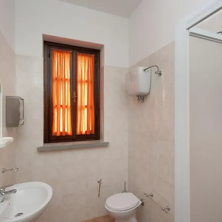 Stunning In Passignano With Pool * Passignano sul Trasimeno