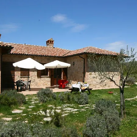 Stunning In Passignano With Pool * Passignano sul Trasimeno