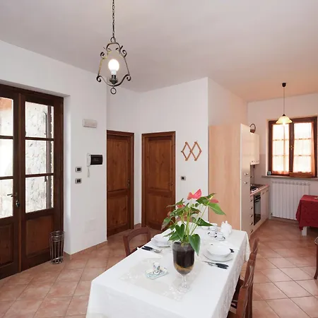 Stunning In Passignano With Pool Σπίτι διακοπών *