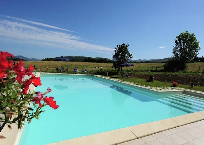 Holiday home Stunning In Passignano With Pool Passignano sul Trasimeno