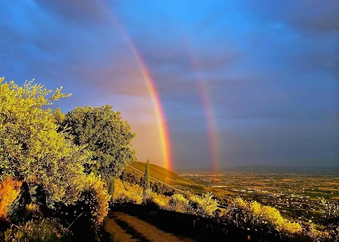 בית נופש Stunning In Passignano With Pool *