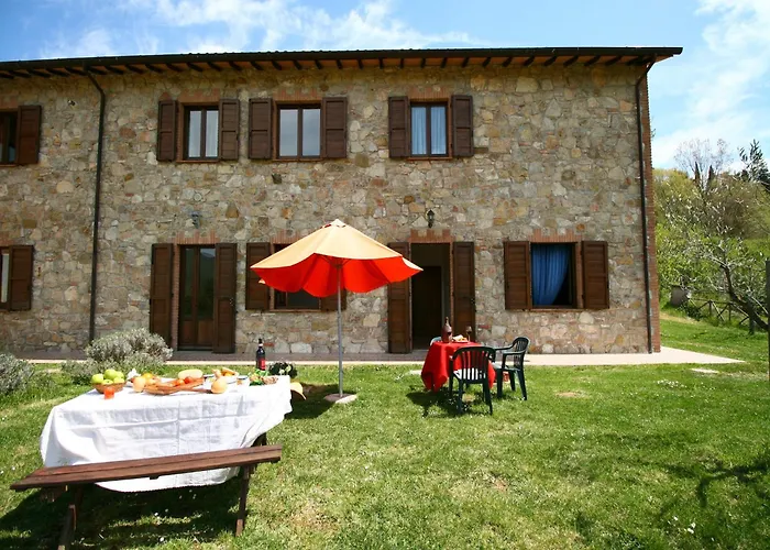 בית נופש Stunning In Passignano With Pool