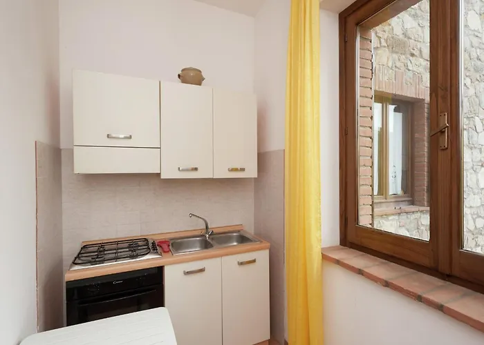 Holiday home Stunning In Passignano With Pool Passignano sul Trasimeno